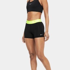 Nike Women's Pro 3” Shorts - NEVER WORN